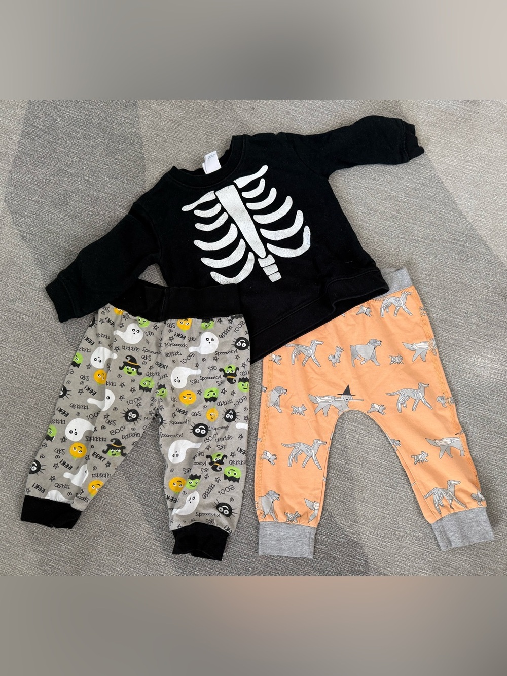 Unisex Halloween bundle for baby 12-18 months pants and skeleton sweatshirt